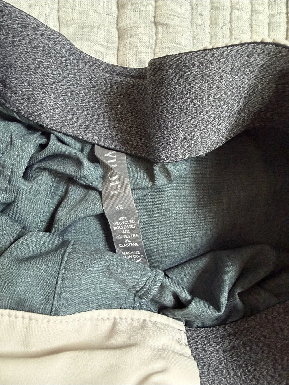 Vuori Men's XS Grey Shorts